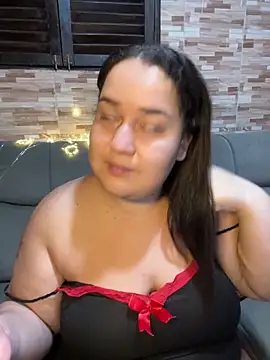 MinaBoss online show from 04/28/26, 03:00