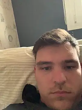 Snapshot of sergigomez chatting on 10/20/25, 02:28 sergigomez online show from 10/20/25, 02:28