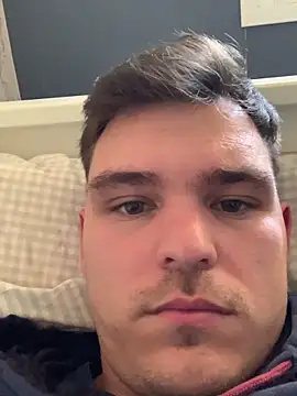 Snapshot of sergigomez chatting on 10/21/25, 02:29 sergigomez online show from 10/21/25, 02:29