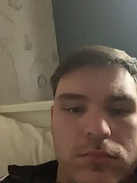 Snapshot of sergigomez chatting on 11/10/25, 03:11 sergigomez online show from 11/10/25, 03:11