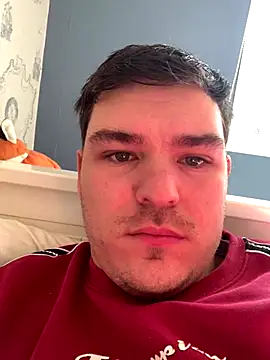 Snapshot of sergigomez chatting on 11/20/25, 10:26 sergigomez online show from 11/20/25, 10:26