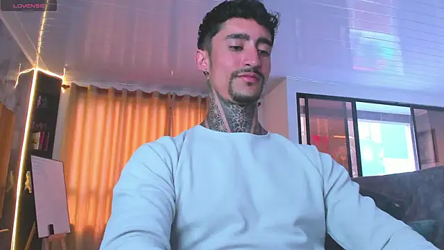 Snapshot of Mark_Kamper chatting on 11/12/25, 07:46 Mark Kamper online show from 11/12/25, 07:46