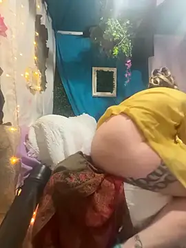 SummerBlueMoon online show from 05/07/26, 12:10