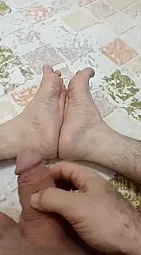 Hardapple01 online show from 12/24/24, 12:44