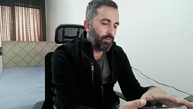 tgltplsr online show from 11/24/25, 06:02