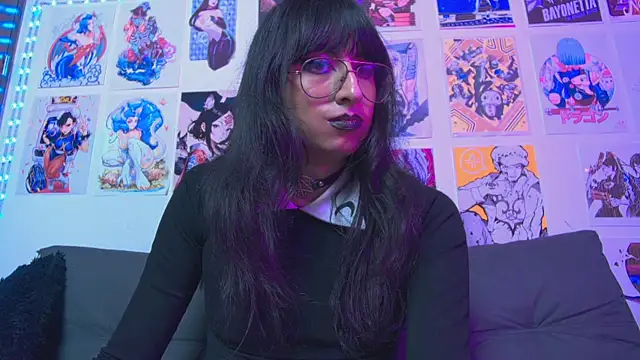 snowblack  online show from 02/09/25, 05:29