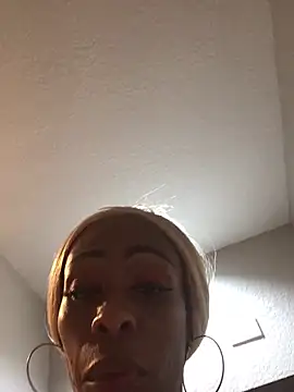 SlimBeenBadd1981 online show from 01/03/25, 11:35