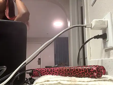 SlimBeenBadd1981 online show from 10/08/25, 06:33