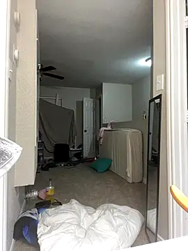 SlimBeenBadd1981 online show from 12/02/25, 09:36