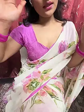 Snapshot of LuscousPussy chatting on 12/25/24, 02:45 LuscousPussy online show from 12/25/24, 02:45