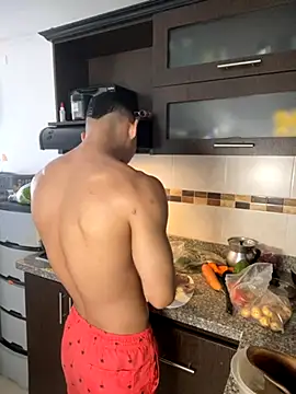 Snapshot of liuscast22 chatting on 09/29/25, 04:34 liuscast22 online show from 09/29/25, 04:34