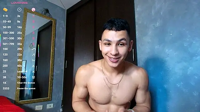 Snapshot of liuscast22 chatting on 11/09/25, 12:14 liuscast22 online show from 11/09/25, 12:14