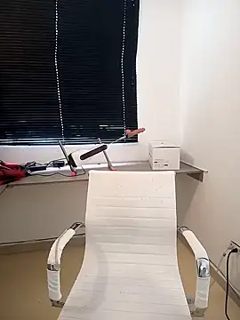 MIYESSI online show from 01/22/25, 04:44