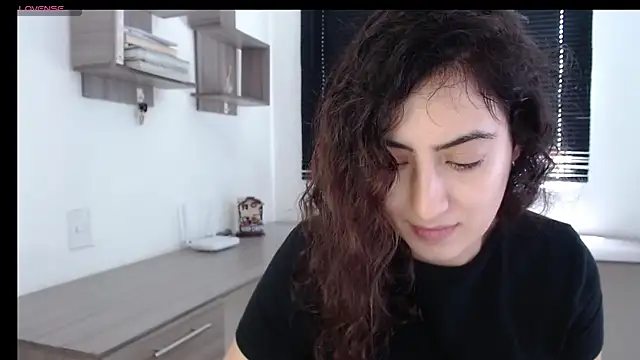 MIYESSI online show from 02/18/25, 03:43