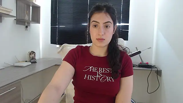 MIYESSI online show from 10/01/25, 04:24