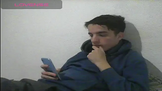 Tombgy07 online show from 03/04/25, 08:27