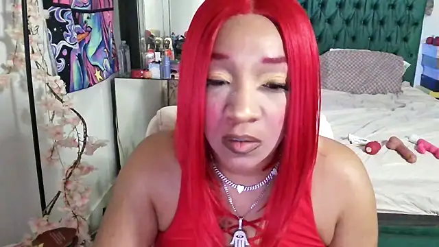 Snapshot of YasmineMinaj chatting on 10/21/25, 07:31 YasmineMinaj online show from 10/21/25, 07:31