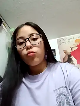 Snapshot of persefone_core chatting on 12/25/24, 05:58 persefone core online show from 12/25/24, 05:58