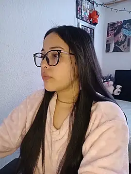 Snapshot of persefone_core chatting on 11/16/25, 04:23 persefone core online show from 11/16/25, 04:23