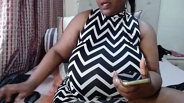 CHOCOLATEDARKBUSTYX online show from 09/29/25, 09:14