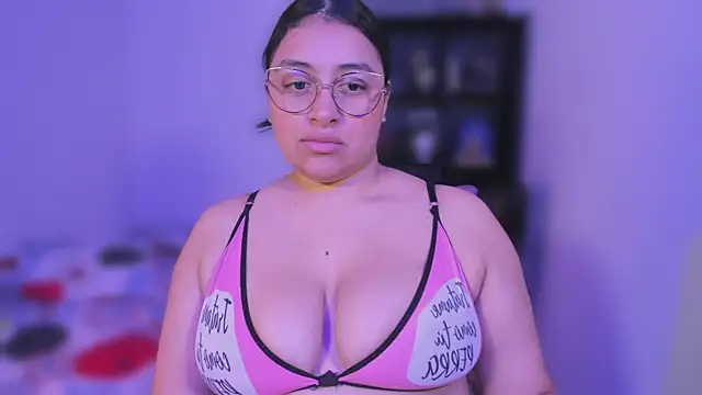 Snapshot of Soysofiarodrigu chatting on 03/09/25, 04:55 Soysofiarodrigu online show from 03/09/25, 04:55