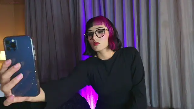 tati cardenas online show from 03/04/25, 07:30