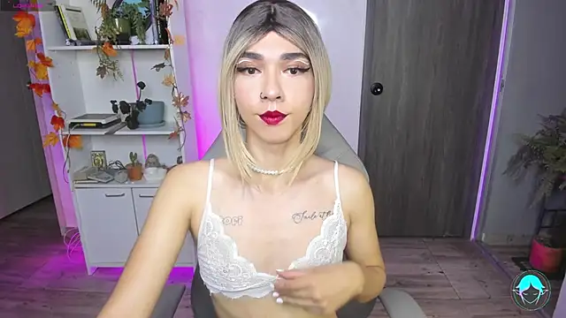 sofi elfqueen online show from 01/30/25, 12:39