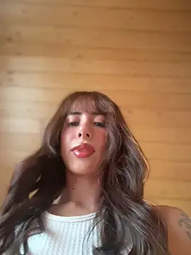 lauravasquez online show from 06/10/26, 08:57