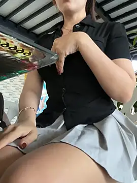 Jessical online show from 12/30/24, 03:58