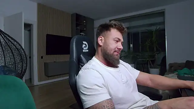 UbbeViking online show from 02/14/25, 07:44