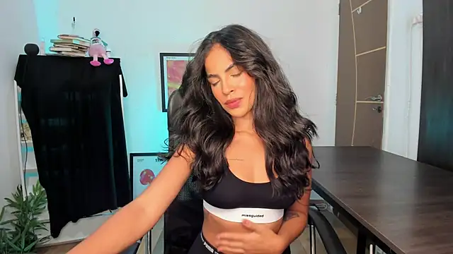 camille-rose online show from 04/26/26, 05:10