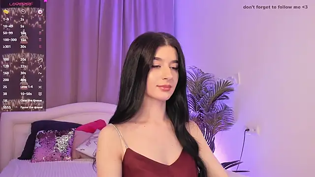 LauraCoy online show from 01/04/25, 11:59