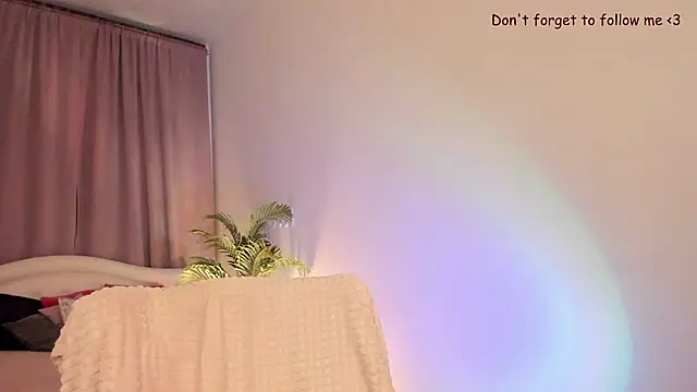 LauraCoy online show from 02/06/25, 08:23