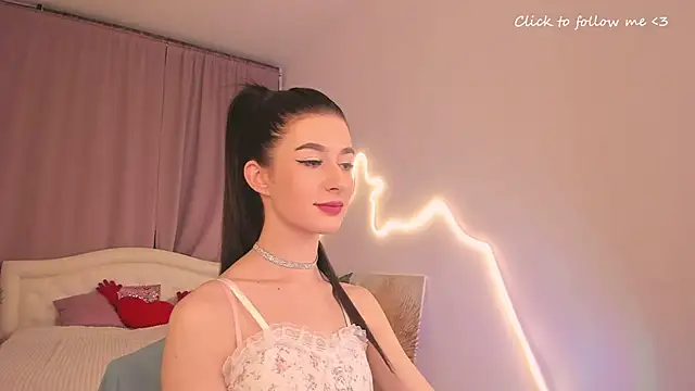 LauraCoy online show from 01/11/26, 11:10