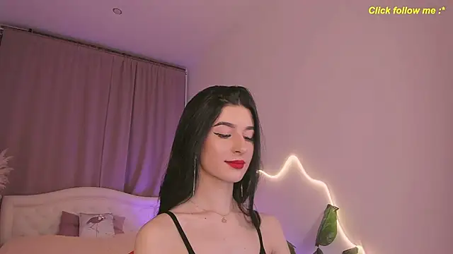LauraCoy online show from 05/06/26, 08:25