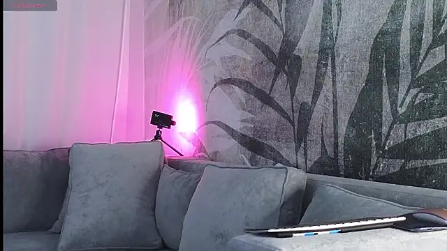 Snapshot of lily__foster chatting on 12/02/24, 06:41 lily foster online show from 12/02/24, 06:41