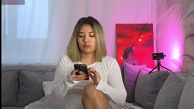 Snapshot of lily__foster chatting on 01/14/25, 06:56 lily foster online show from 01/14/25, 06:56