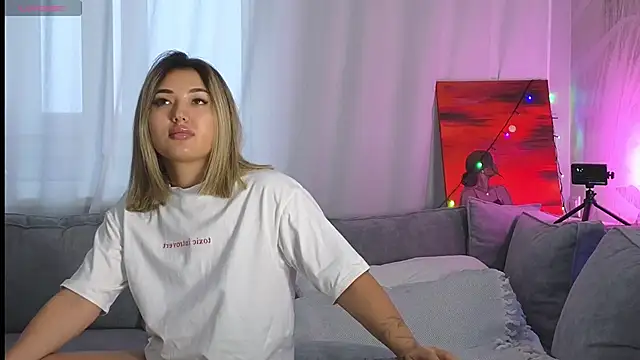 Snapshot of lily__foster chatting on 01/15/25, 06:22 lily foster online show from 01/15/25, 06:22