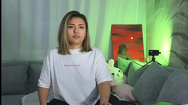 Snapshot of lily__foster chatting on 01/19/25, 05:05 lily foster online show from 01/19/25, 05:05