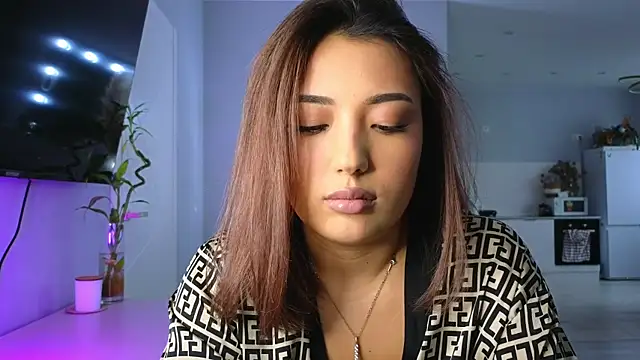 Snapshot of lily__foster chatting on 03/23/25, 05:32 lily foster online show from 03/23/25, 05:32