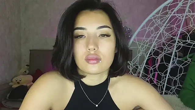 Snapshot of lily__foster chatting on 10/22/25, 06:46 lily foster online show from 10/22/25, 06:46