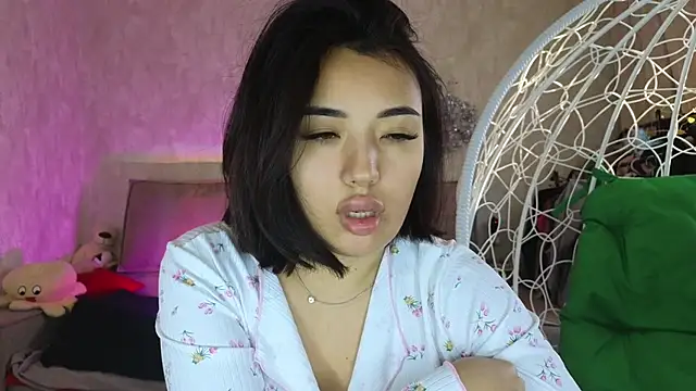 Snapshot of lily__foster chatting on 10/24/25, 04:53 lily foster online show from 10/24/25, 04:53