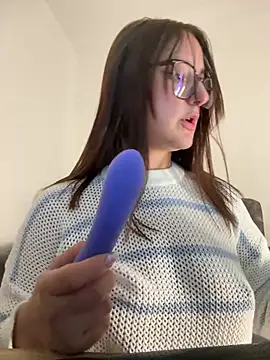 Snapshot of Megan_lu2 chatting on 09/20/25, 09:10 Megan lu2 online show from 09/20/25, 09:10