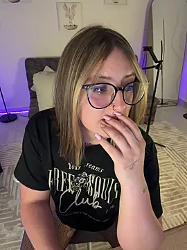 Megan lu2 online show from 03/12/26, 06:08