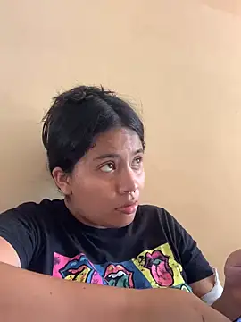 moncerrat luna online show from 12/03/24, 06:28