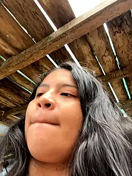 moncerrat luna online show from 02/11/25, 09:14