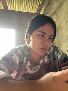 Snapshot of moncerrat_luna chatting on 02/21/25, 03:21 moncerrat luna online show from 02/21/25, 03:21