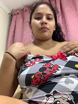 Snapshot of moncerrat_luna chatting on 10/10/25, 11:15 moncerrat luna online show from 10/10/25, 11:15