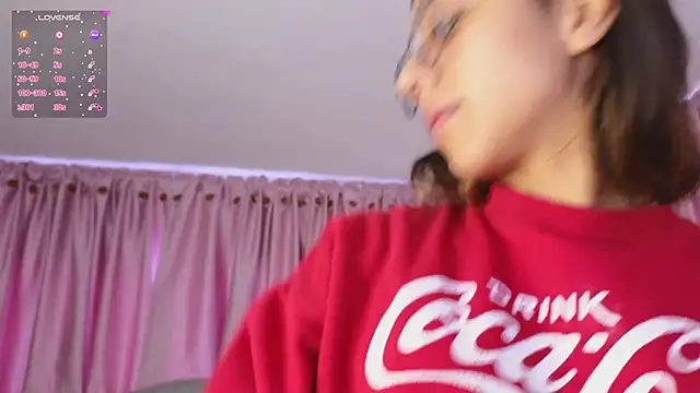 Emiily Scott1 online show from 02/06/25, 01:10