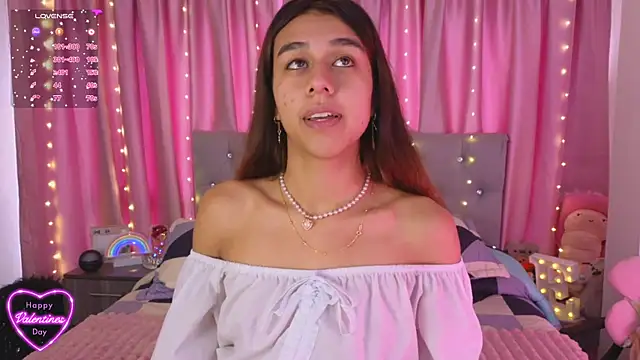 Emiily Scott1 online show from 02/17/25, 02:37